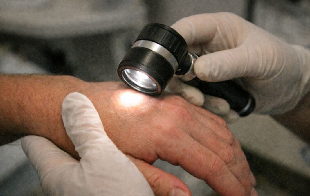 What Should I Check Before Choosing a Dermatology or Aesthetic Clinic in London?